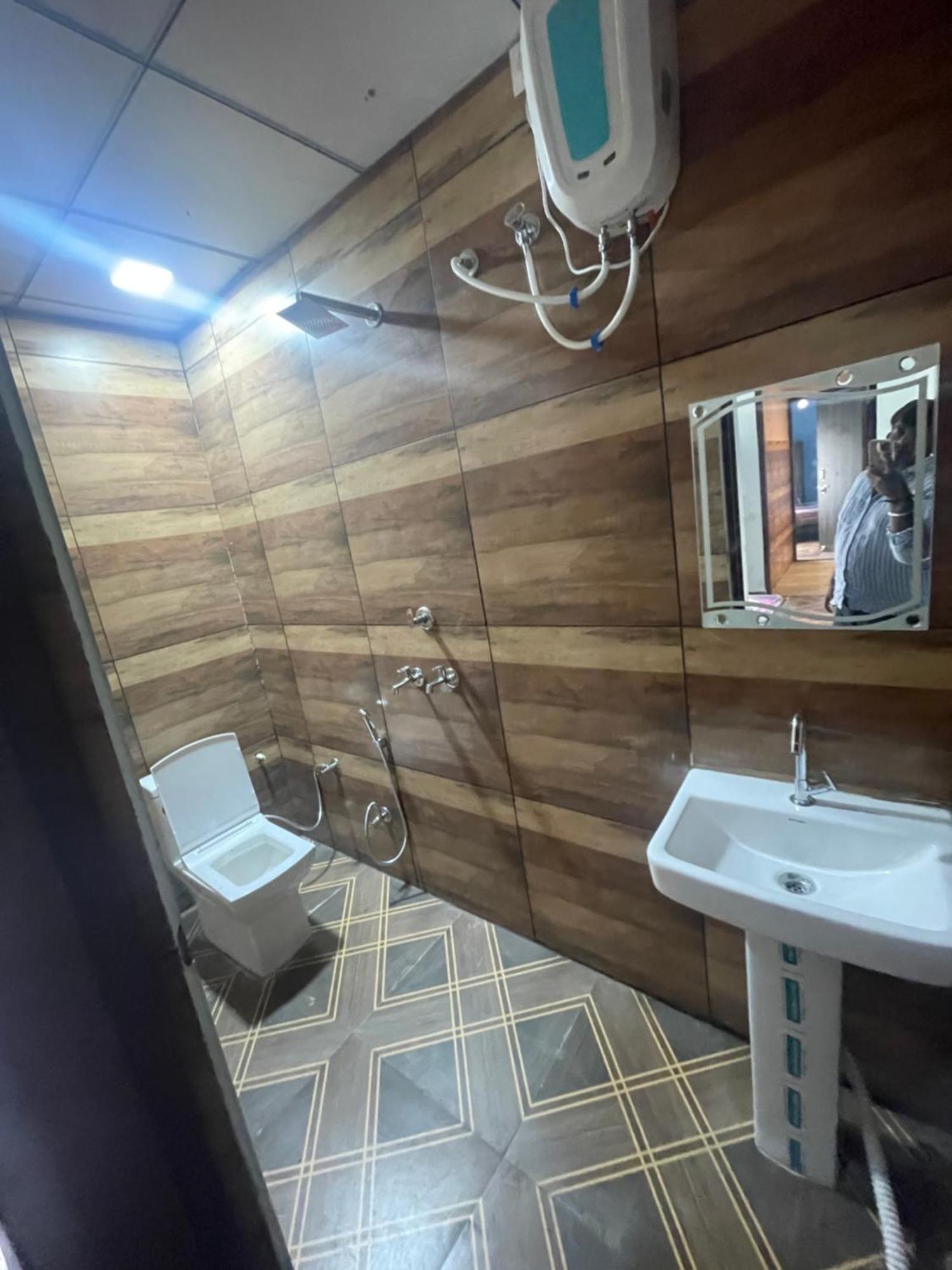 Shiv Shakti Guest House Bhiwani Ngoại thất bức ảnh